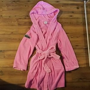 Short pink lacoste bathroom